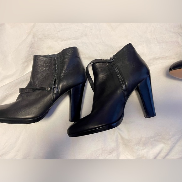 Never worn outside,  Stuart Weitzman booties - Picture 2 of 8
